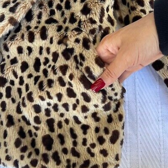American Rag faux leopard coat - Picture 9 of 9